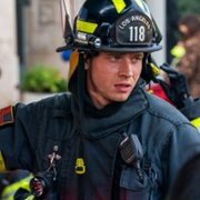 9-1-1 - galeria zdjęć - filmweb