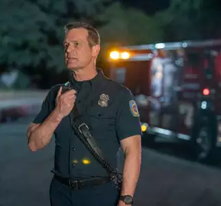 9-1-1 - galeria zdjęć - filmweb