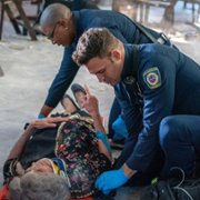 9-1-1 - galeria zdjęć - filmweb