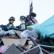 9-1-1 - galeria zdjęć - filmweb
