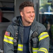 9-1-1 - galeria zdjęć - filmweb