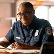 Aisha Hinds w 9-1-1
