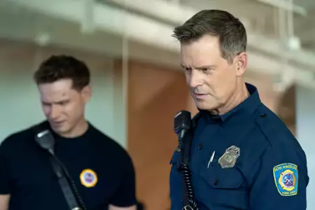 9-1-1 - galeria zdjęć - filmweb