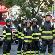 9-1-1 - galeria zdjęć - filmweb