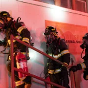 9-1-1 - galeria zdjęć - filmweb