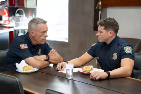 9-1-1 - galeria zdjęć - filmweb