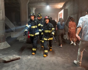 Sezon 9 Odcinek 3 The Sky Is Falling