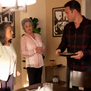 9-1-1 - galeria zdjęć - filmweb