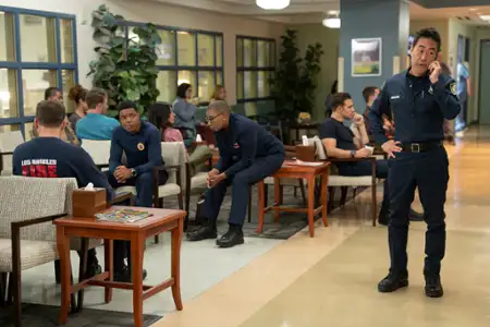 9-1-1 - galeria zdjęć - filmweb