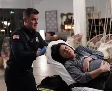 9-1-1 - galeria zdjęć - filmweb