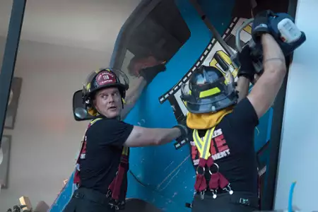 9-1-1 - galeria zdjęć - filmweb