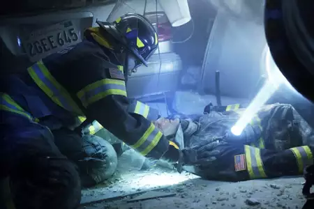 9-1-1 - galeria zdjęć - filmweb