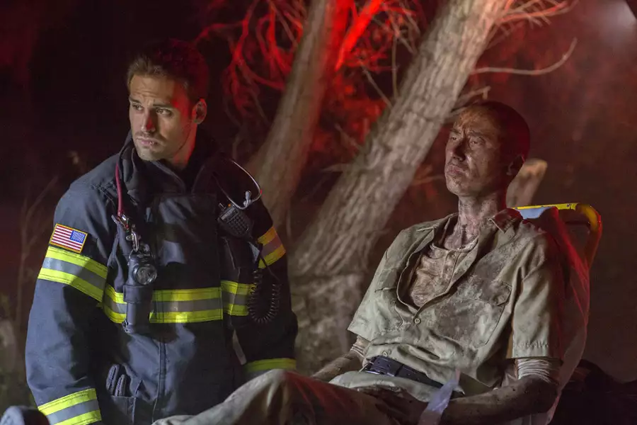 9-1-1 - galeria zdjęć - filmweb