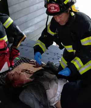9-1-1 - galeria zdjęć - filmweb
