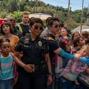 9-1-1 - galeria zdjęć - filmweb