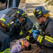 9-1-1 - galeria zdjęć - filmweb