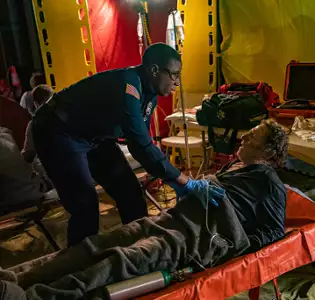 9-1-1 - galeria zdjęć - filmweb