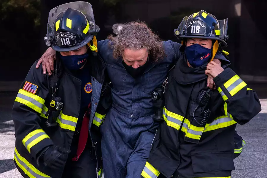 9-1-1 - galeria zdjęć - filmweb