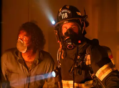 9-1-1 - galeria zdjęć - filmweb
