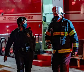 9-1-1 - galeria zdjęć - filmweb