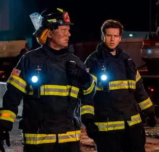 9-1-1 - galeria zdjęć - filmweb