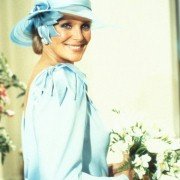 Dynasty - galeria zdjęć - filmweb