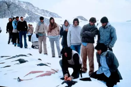 Alive, dramat w Andach - galeria zdjęć - filmweb