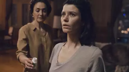 Atiye - galeria zdjęć - filmweb