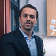 Atiye - galeria zdjęć - filmweb