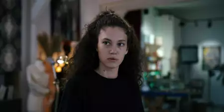 Atiye - galeria zdjęć - filmweb