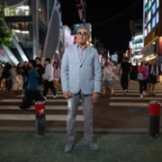 Eugene Levy: Nieochoczy podróżnik - galeria zdjęć - filmweb