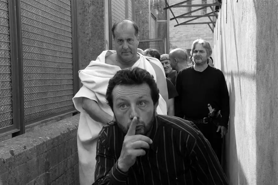Cezar musi umrzeć - galeria zdjęć - filmweb