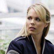 V: Goście - galeria zdjęć - filmweb