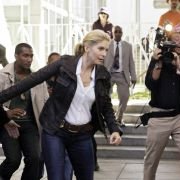 V: Goście - galeria zdjęć - filmweb