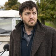 Cormoran Strike - galeria zdjęć - filmweb