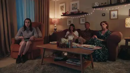 Such Brave Girls - galeria zdjęć - filmweb
