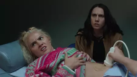 Such Brave Girls - galeria zdjęć - filmweb