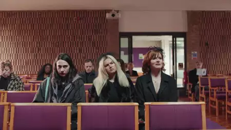 Such Brave Girls - galeria zdjęć - filmweb