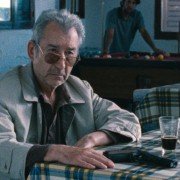 Martwy i szczęśliwy - galeria zdjęć - filmweb