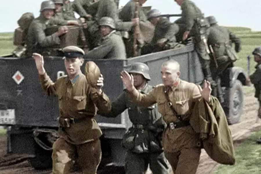 Najważniejsze wydarzenia II wojny światowej w kolorze - galeria zdjęć - filmweb