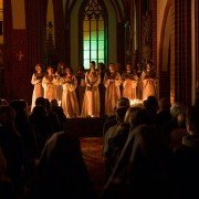 Sługi boże - galeria zdjęć - filmweb