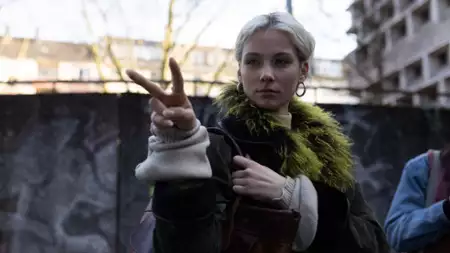 Pauline - galeria zdjęć - filmweb