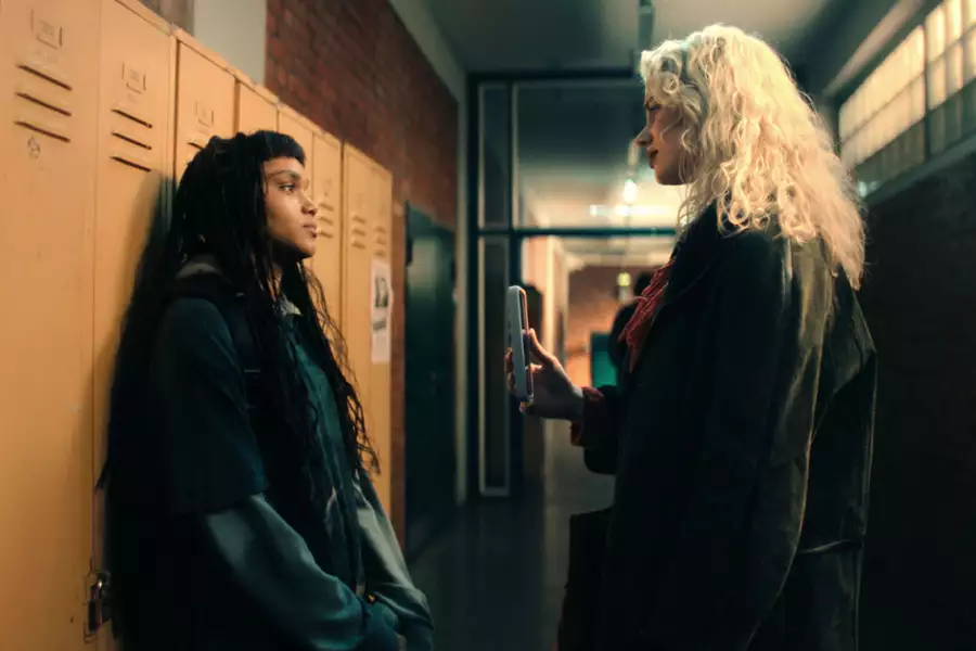 Pauline - galeria zdjęć - filmweb