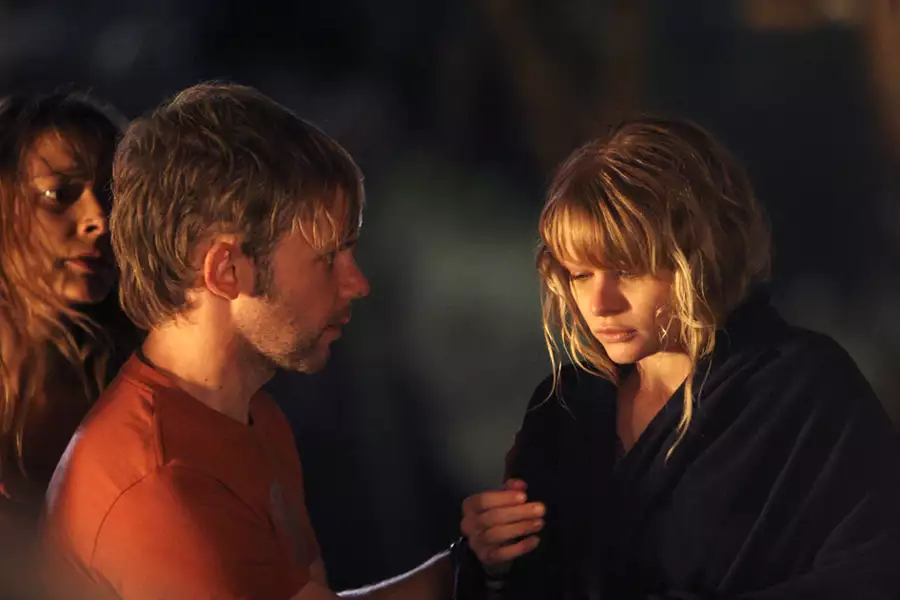 Zagubieni - galeria zdjęć - filmweb