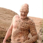 Derek Mears w Wzgórza mają oczy 2