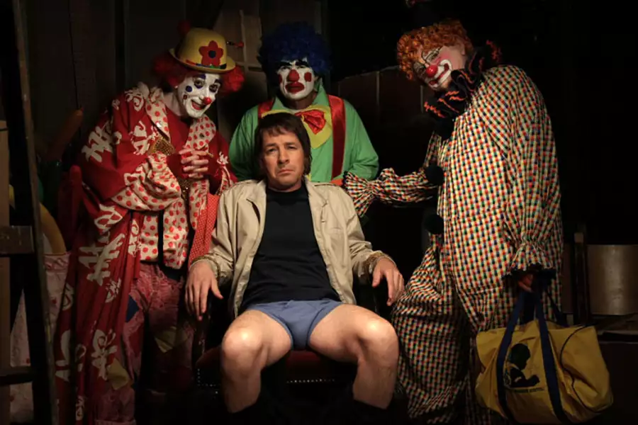 30 nocy paranormalnej aktywności z opętaną przez diabła dziewczyną z tatuażem - galeria zdjęć - filmweb
