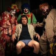 30 nocy paranormalnej aktywności z opętaną przez diabła dziewczyną z tatuażem - galeria zdjęć - filmweb