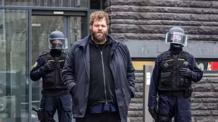 W pułapce - galeria zdjęć - filmweb