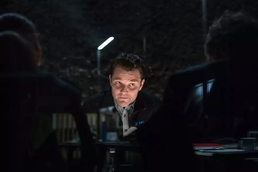 W pułapce - galeria zdjęć - filmweb