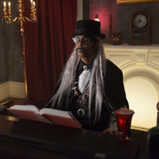 Dr Mamuwalde